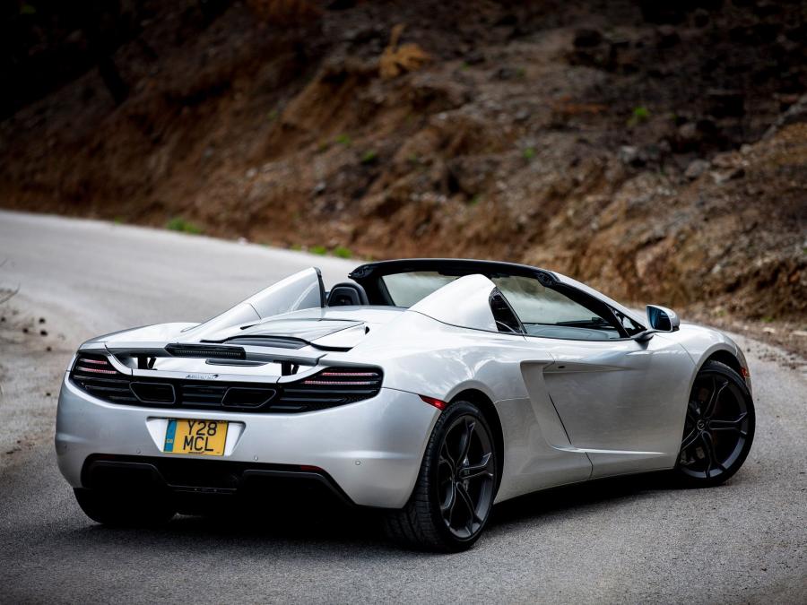  McLaren MP4-12C Spyder 2012 года  (UK) (фото 23 из 32)